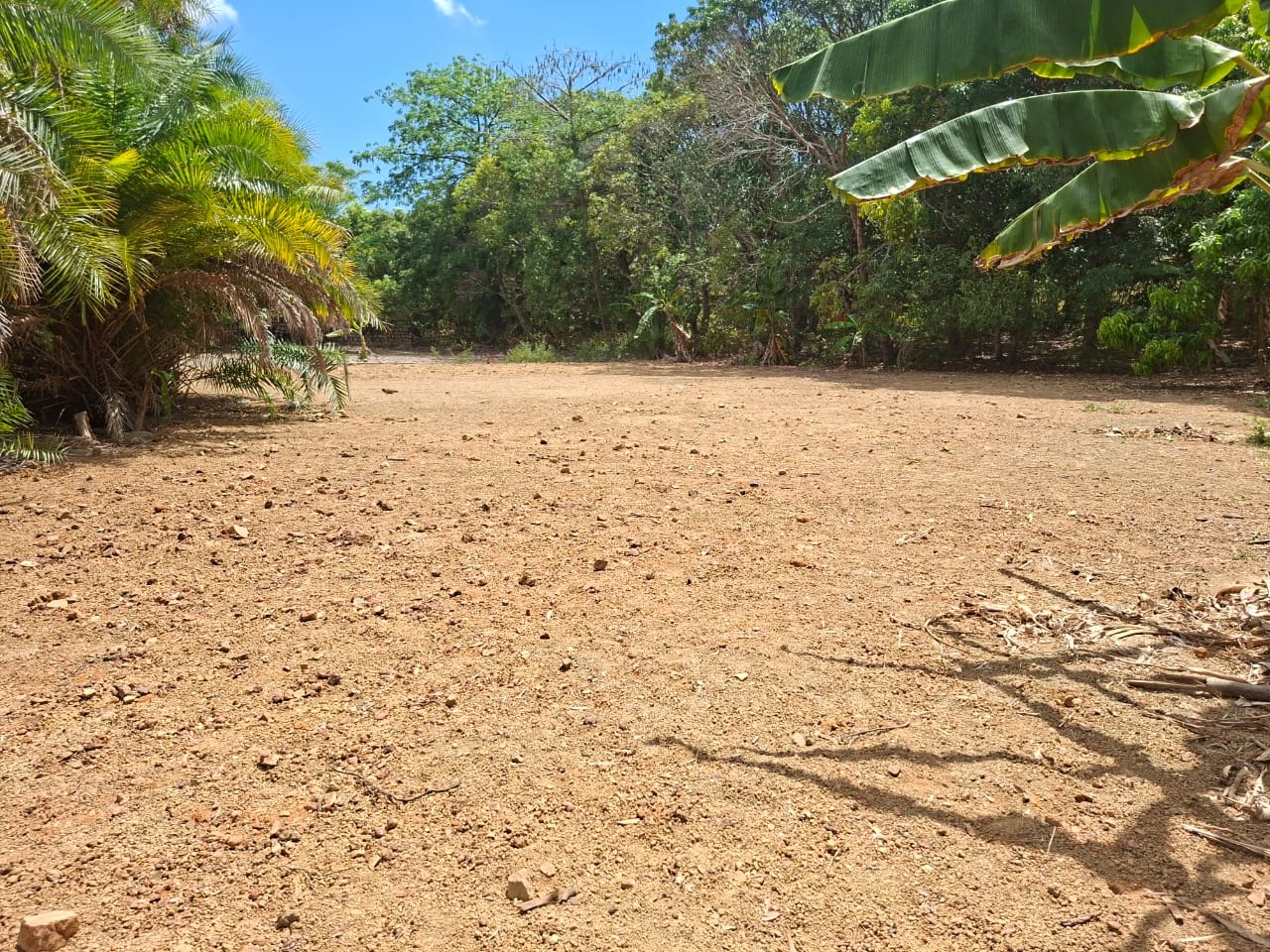 Terrain proche de la mer au Nord de Nosy Be