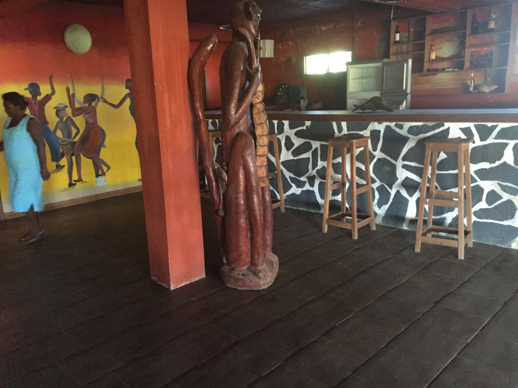 A louer, restaurant sis à Androkaroka