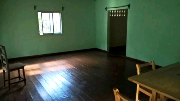 A louer, appartement à l'étage situé à Tsimaramara