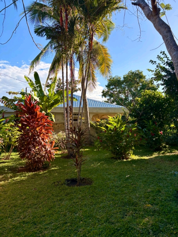 À louer- Spacieuse Villa avec jardin