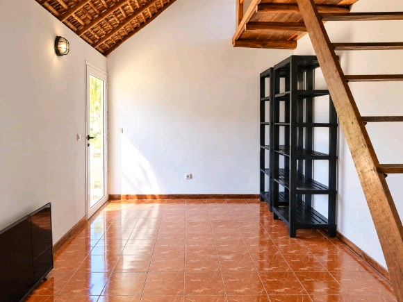 A loué, bungalow indépendant avec mezzanine