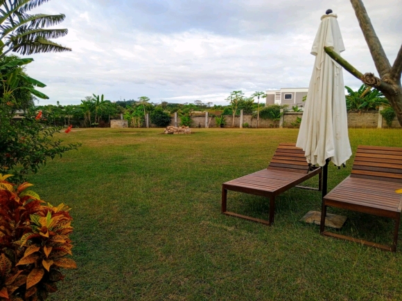 MAISON BIEN CLÔTURÉE AVEC 3 STUDIOS à 200 m de la plage