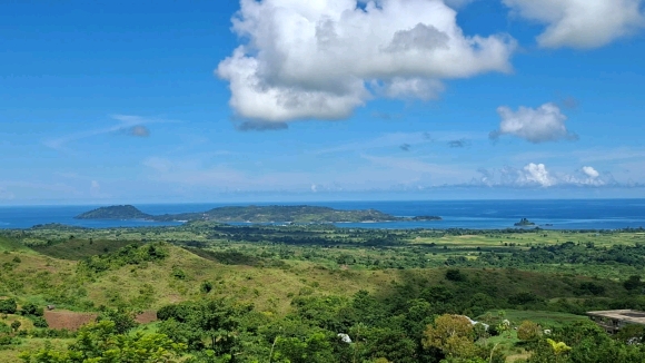Une vue mer panoramique depuis les hauteurs du Mont Passot