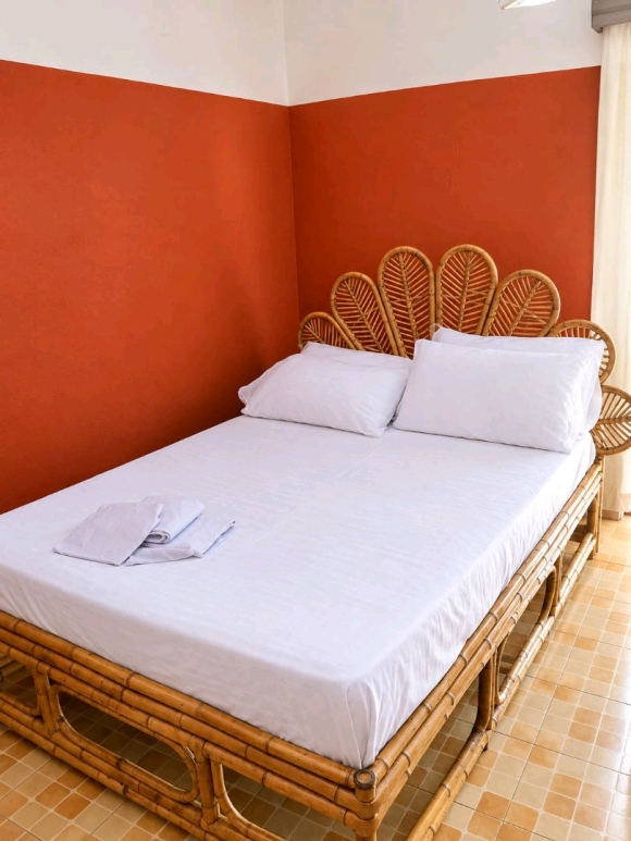 Maison bord de route