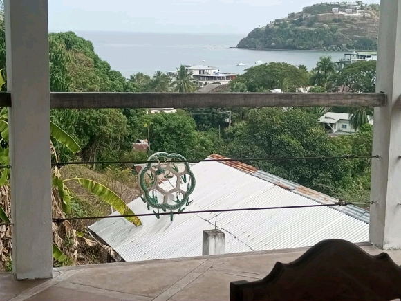 À VENDRE – MAISON EN HAUTEUR AVEC VUE MER PANORAMIQUE