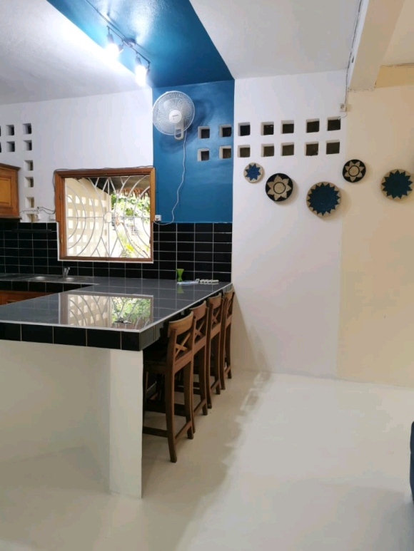 A LOUER-MAISON INDEPENDANTE 3 CHAMBRES AVEC JARDIN, PROCHE PLAGE