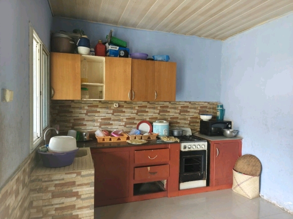 À Vendre : Maison 143 m² avec Terrasse – Terrain de 712 m²