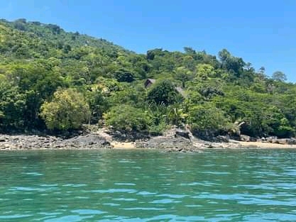 Terrain à petit budget situé à Nosy Komba