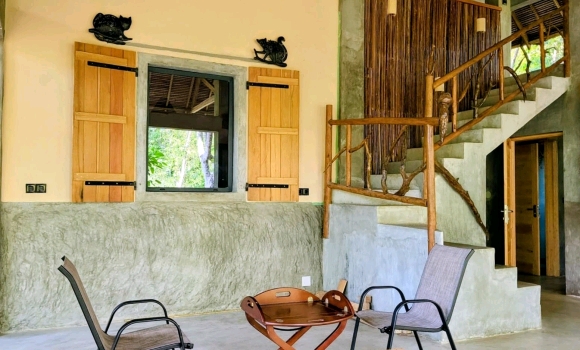 À VENDRE – Magnifique propriété à 20 m de la plage sur Nosy Komba