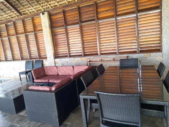 A louer, une villa de charme en bord de mer- piscine privée