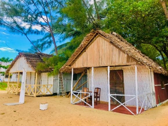 À louer- 4 Bungaloows en bord de mer