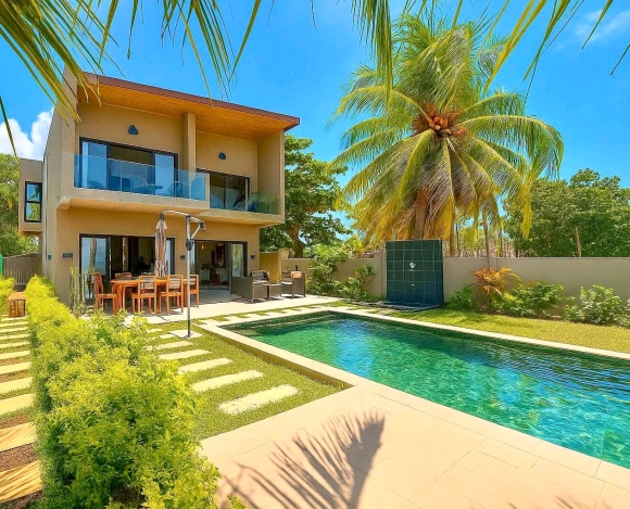A louer, Villa indépendante avec piscine et vue sur mer jusqu'à 6 personnes