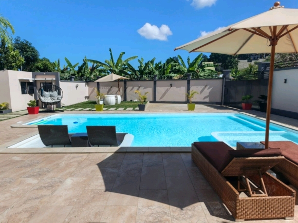 Villa de Charme avec Piscine!