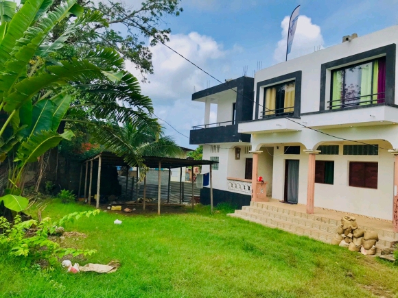 A louer, Appartement à l'étage vide