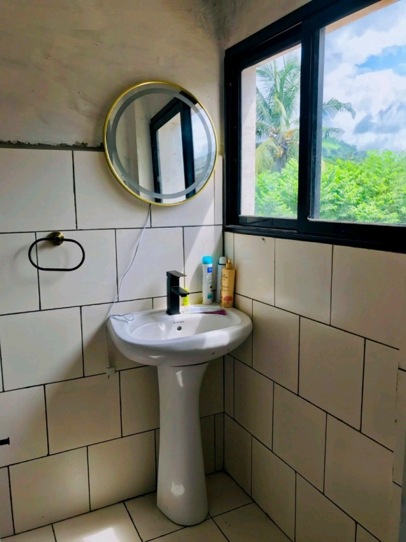 A louer, Appartement à l'étage vide