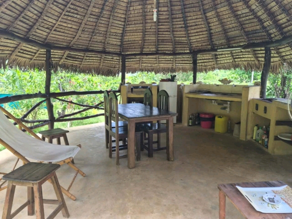 À VENDRE – Studio avec mezzanine et terrasse avec vue mer éloigné