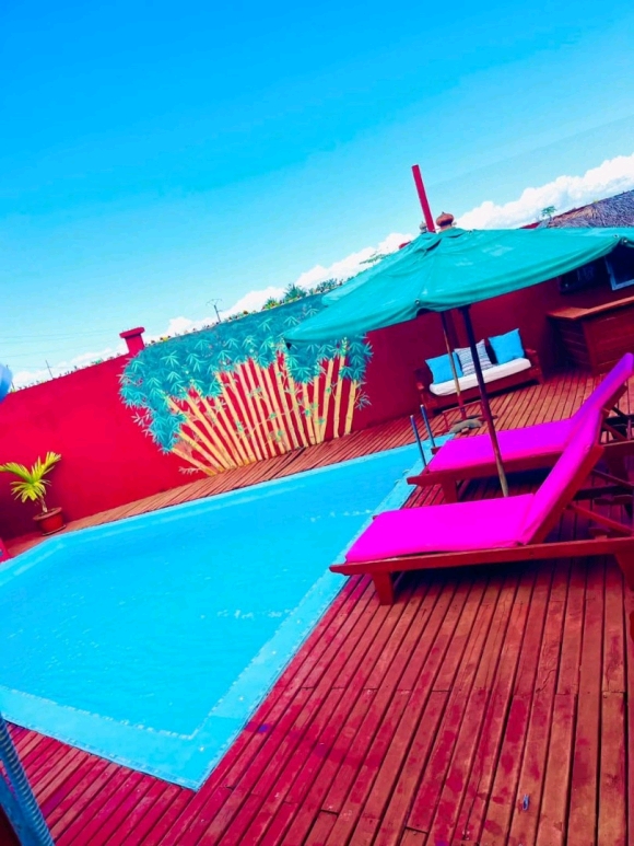 A LOUER- Studio meublé avec piscine partagée à 20mn d'ambatoloaka