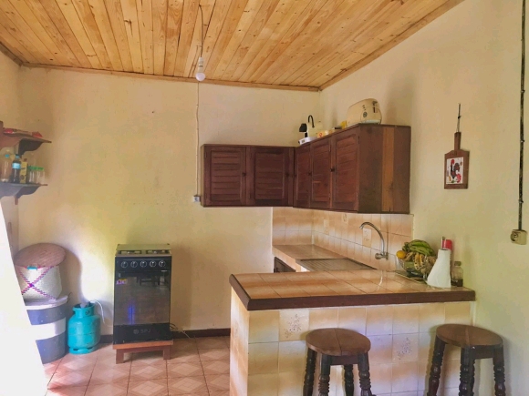 A louer-Maison meublé de plain pied avec jardin-3 chambres