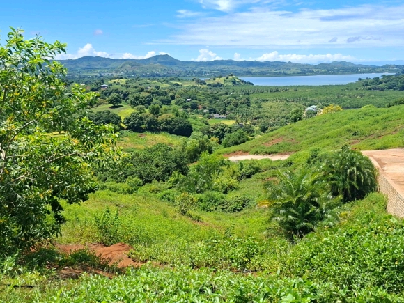 Bien d'exception avec une vue mer dominante et panoramique!