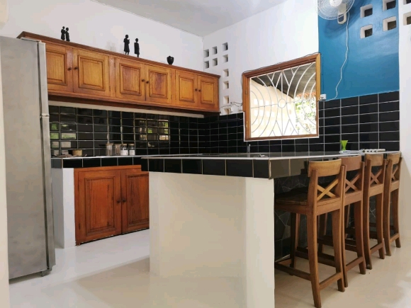 A LOUER-MAISON INDEPENDANTE 3 CHAMBRES AVEC JARDIN, PROCHE PLAGE