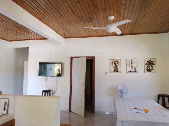 A LOUER, BEL APPARTEMENT A 5MN DE LA PLAGE