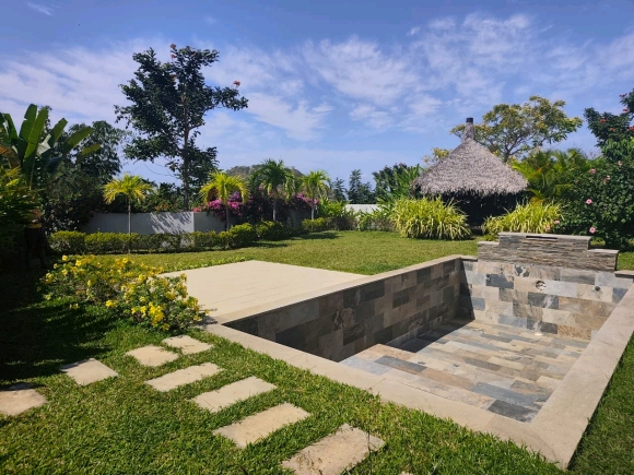 SUPERBE VILLA À VENDRE – PROPRIÉTÉ RÉCENTE AVEC PISCINE