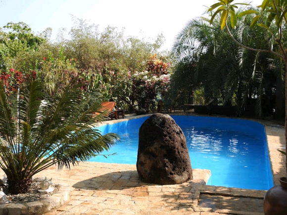 Charmante propriété avec piscine et quelques bungalows