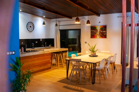 A vendre Villa maison d'hôtes avec piscine à quelques minutes de la plage