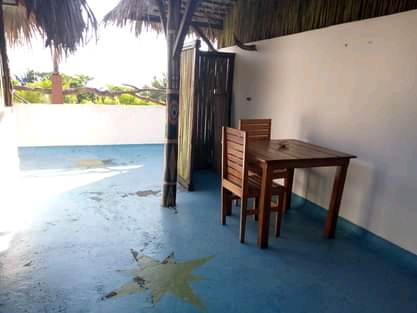 Bungalow à louer avec piscine situé à deux pas de la plage
