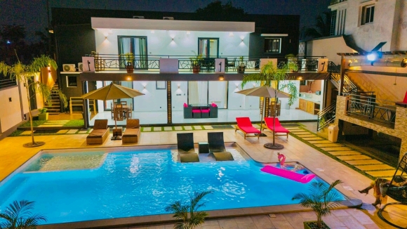 Villa de Charme avec Piscine!
