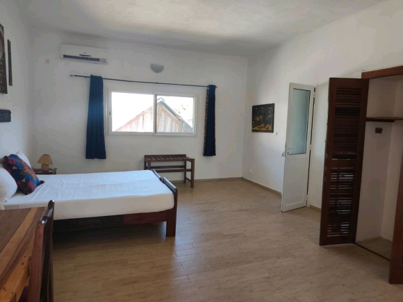 À VENDRE – Maison R+2 à quelques pas de la plage