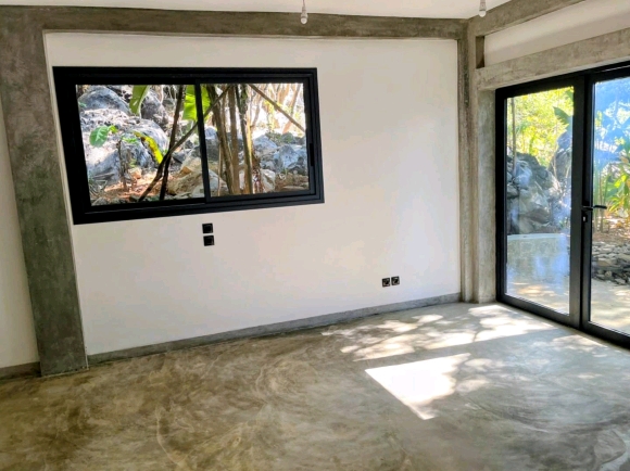 À VENDRE – Magnifique propriété à 20 m de la plage sur Nosy Komba