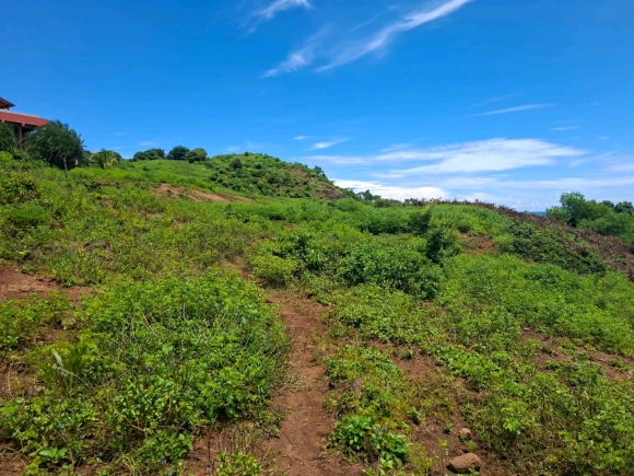 Bien d'exception avec une vue mer dominante et panoramique!
