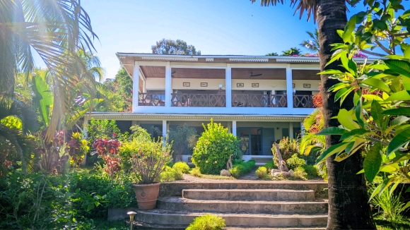 A louer, UNE SUPERBE VILLA AVEC PISCINE