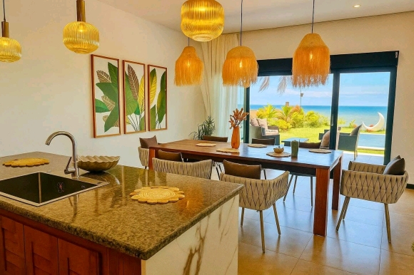 A louer, Villa indépendante avec piscine et vue sur mer jusqu'à 6 personnes