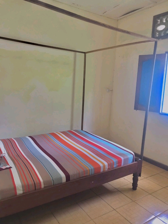 A louer-Maison meublé de plain pied avec jardin-3 chambres