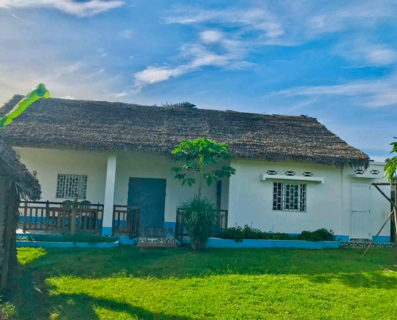 A louer, Maison meublée de plain-pied avec jardin-2 chambres