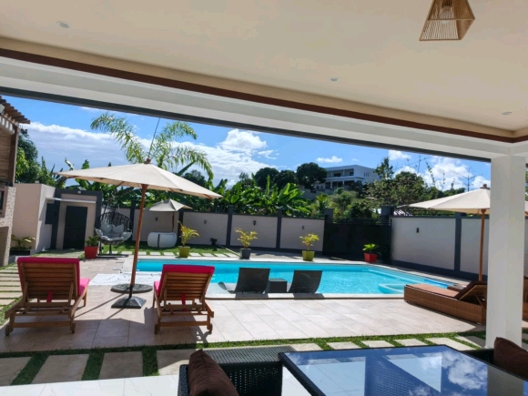 Villa de Charme avec Piscine!