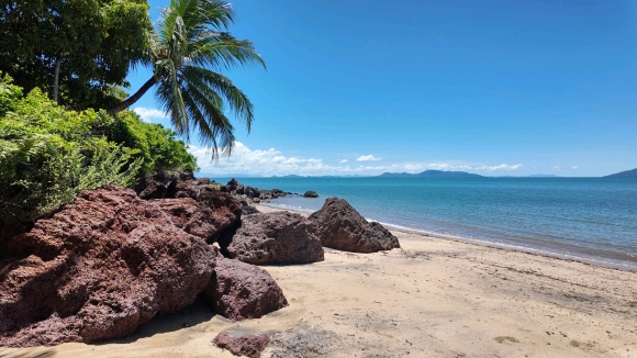 Fabuleux terrain pieds dans l'eau à prix exceptionnel!