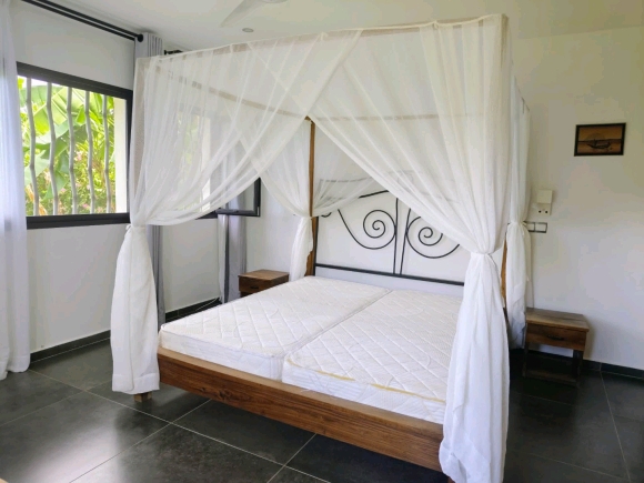 À VENDRE – Superbe Villa de Standing avec Vue Mer – Nosy Be