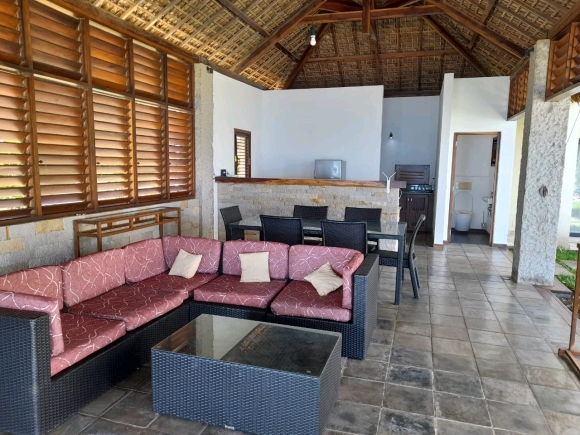 A louer, une villa de charme en bord de mer- piscine privée