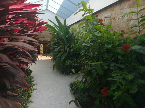 SUPERBE VILLA À VENDRE – PROPRIÉTÉ RÉCENTE AVEC PISCINE