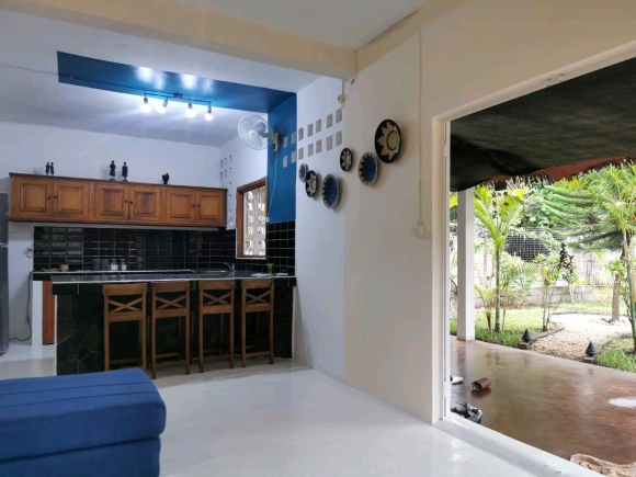 A LOUER-MAISON INDEPENDANTE 3 CHAMBRES AVEC JARDIN, PROCHE PLAGE