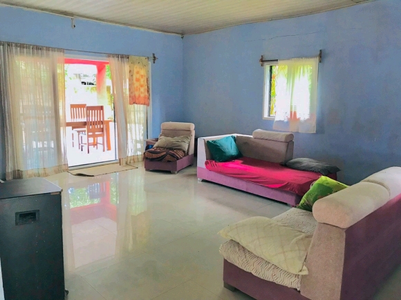 À louer-Maison de plain-pied avec jardin-2 chambres climatisés avec salles de bain privées