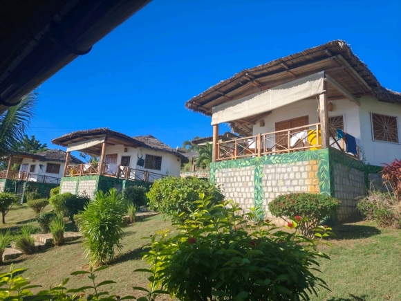 À VENDRE Un ensemble immobilier idéal pour un projet hôtelier, éco-lodge ou maison d’hôtes