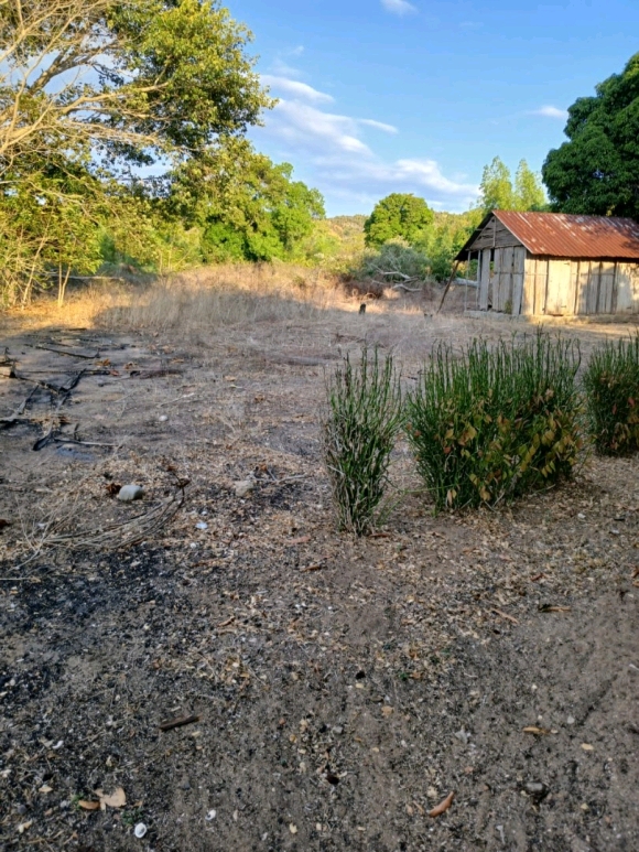 Superbe terrain en bord de place situé dans la district d'Ambanja