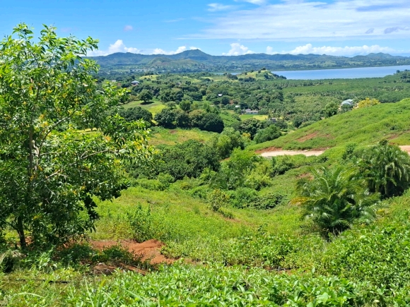 Bien d'exception avec une vue mer dominante et panoramique!