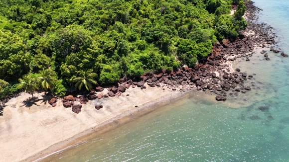 Fabuleux terrain pieds dans l'eau à prix exceptionnel!