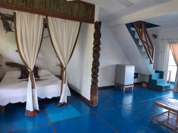 À VENDRE – Maison R+2 à quelques pas de la plage