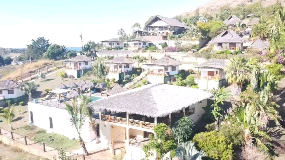 À VENDRE Un ensemble immobilier idéal pour un projet hôtelier, éco-lodge ou maison d’hôtes